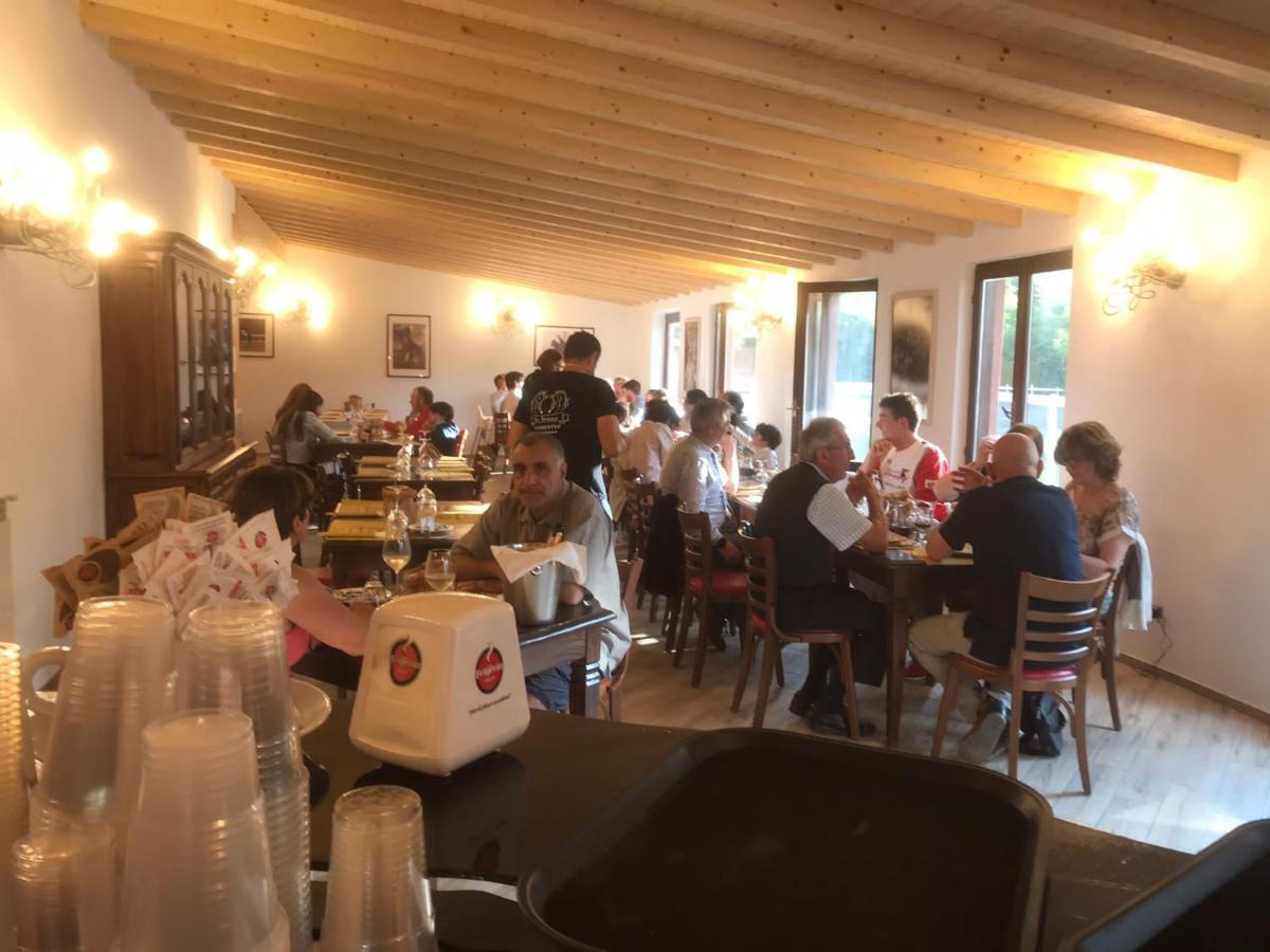 Agriturismo La Fornace Centro Ippico 科莫 外观 照片